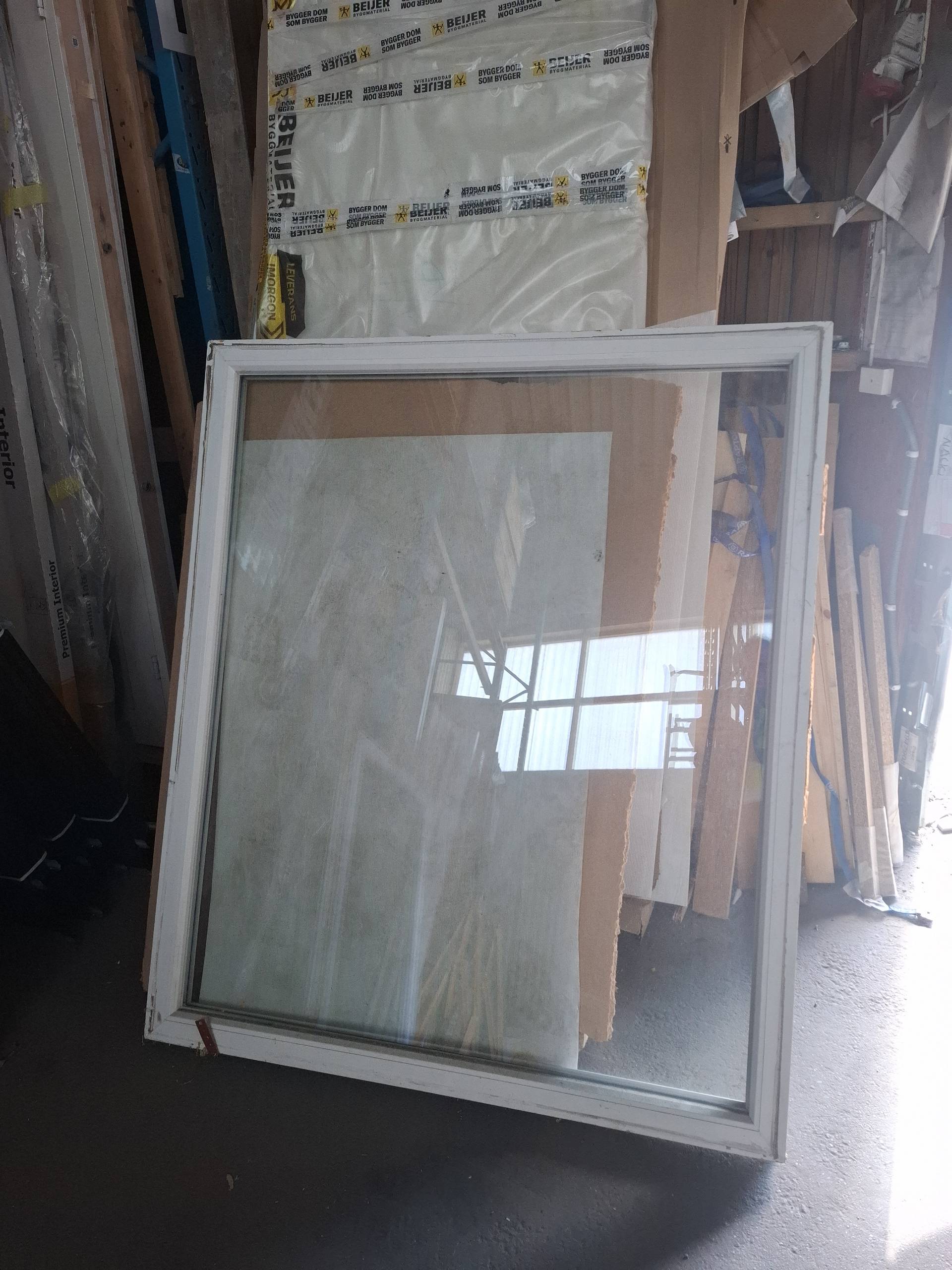 PVC-fönster, 1410x1210mm, Återbrukat