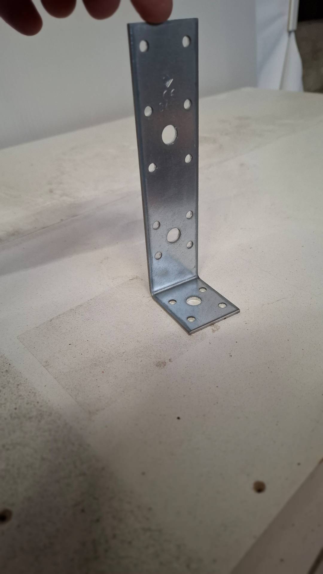 Byggvinkel 3x160x50x40, pkt. 50st, Räddad