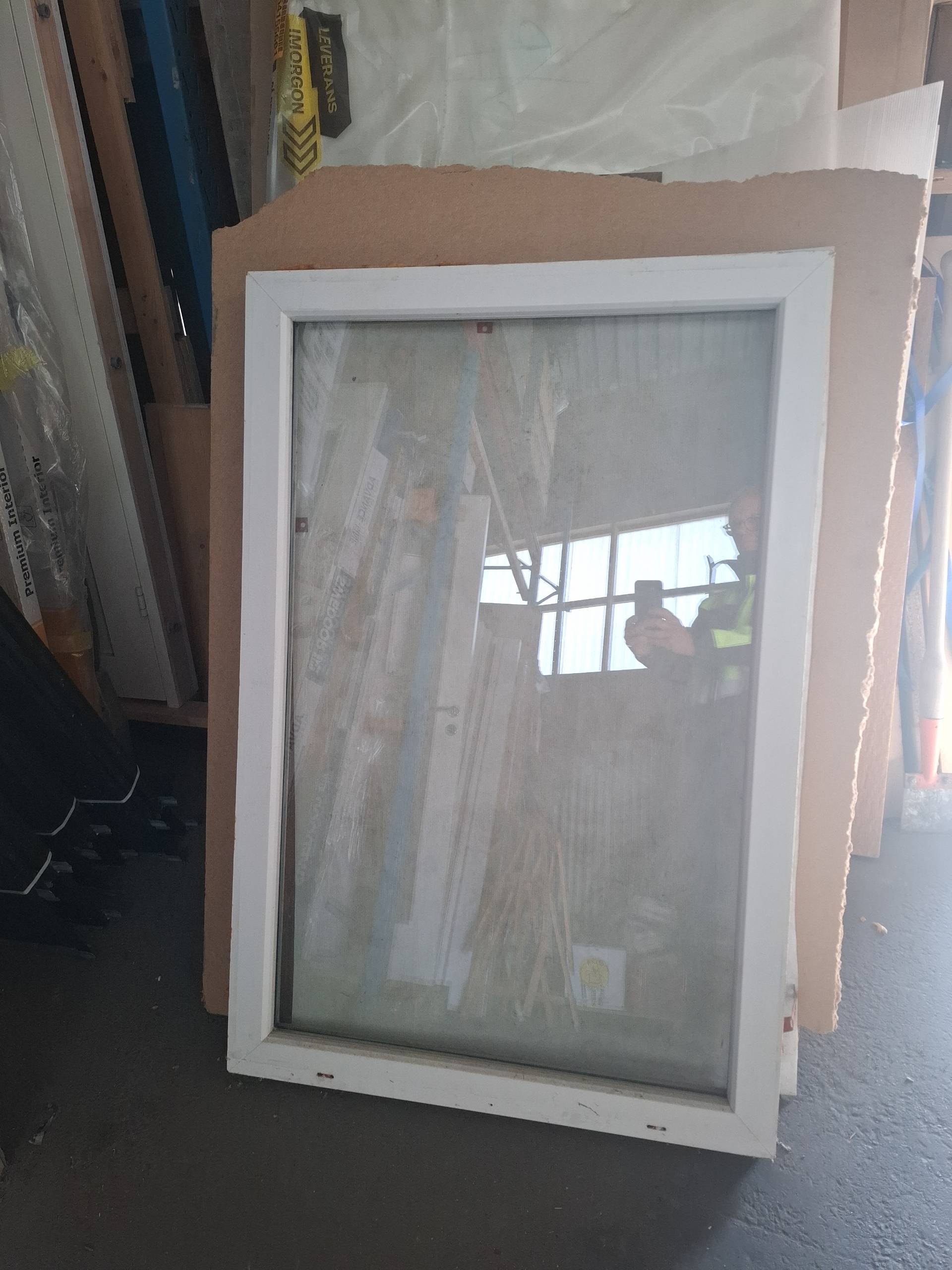 PVC-fönster, 810 x 1210mm, Återbrukat