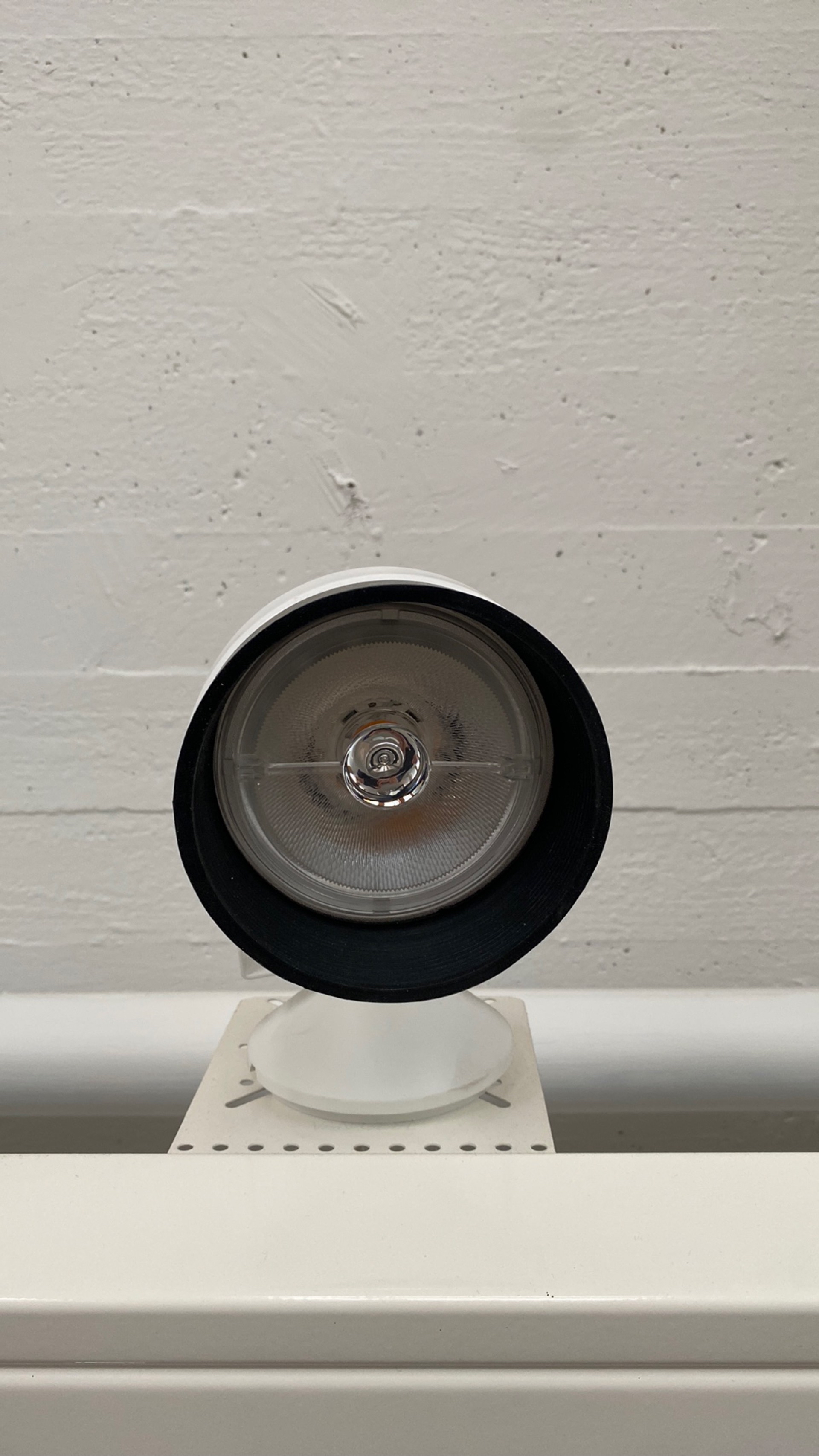 Spotlight, 3-fas
