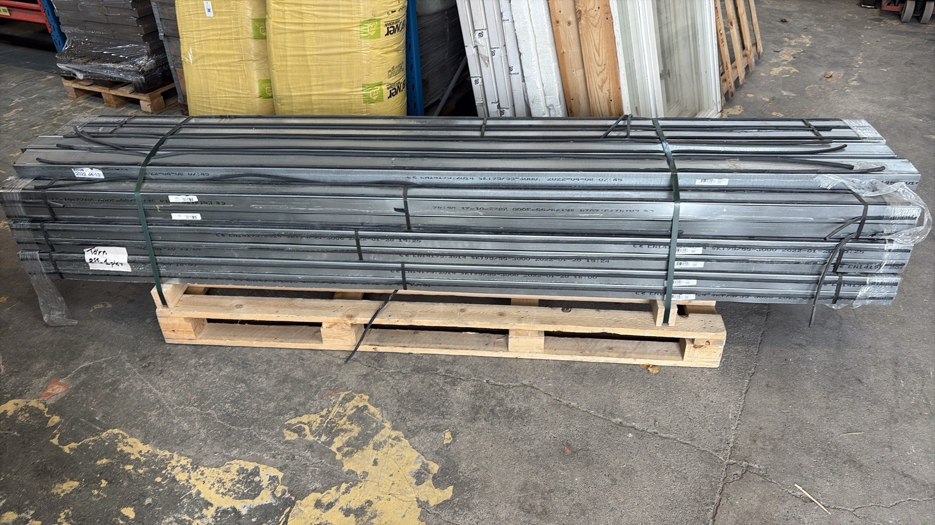 Ljudisolerad skena SKT 95/55 × 3000 mm