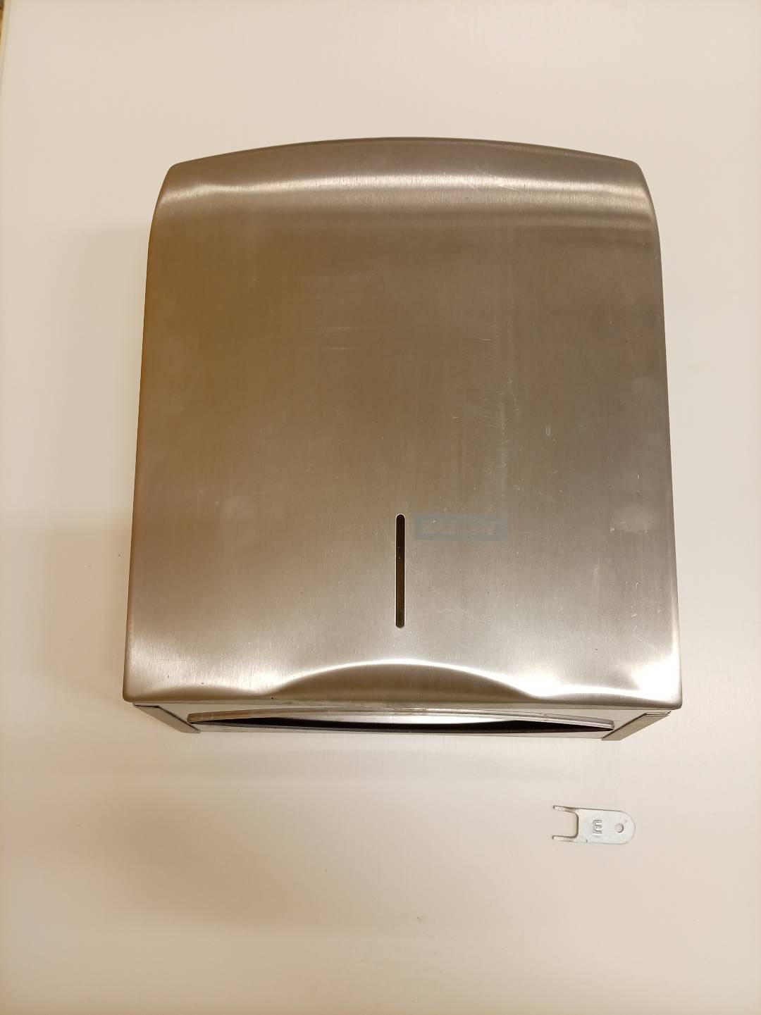 Pappershandduksdispenser