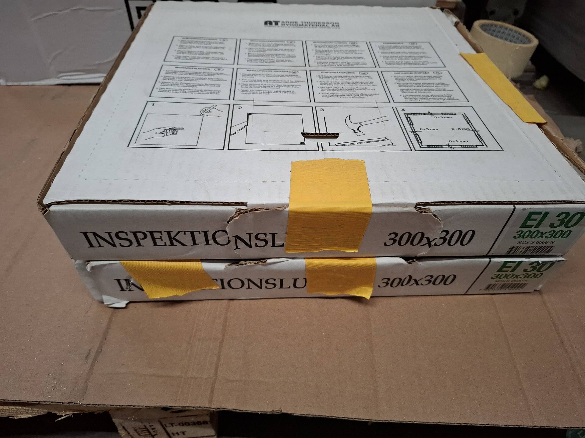 Inspektionslucka 300x300, ei30, Räddad