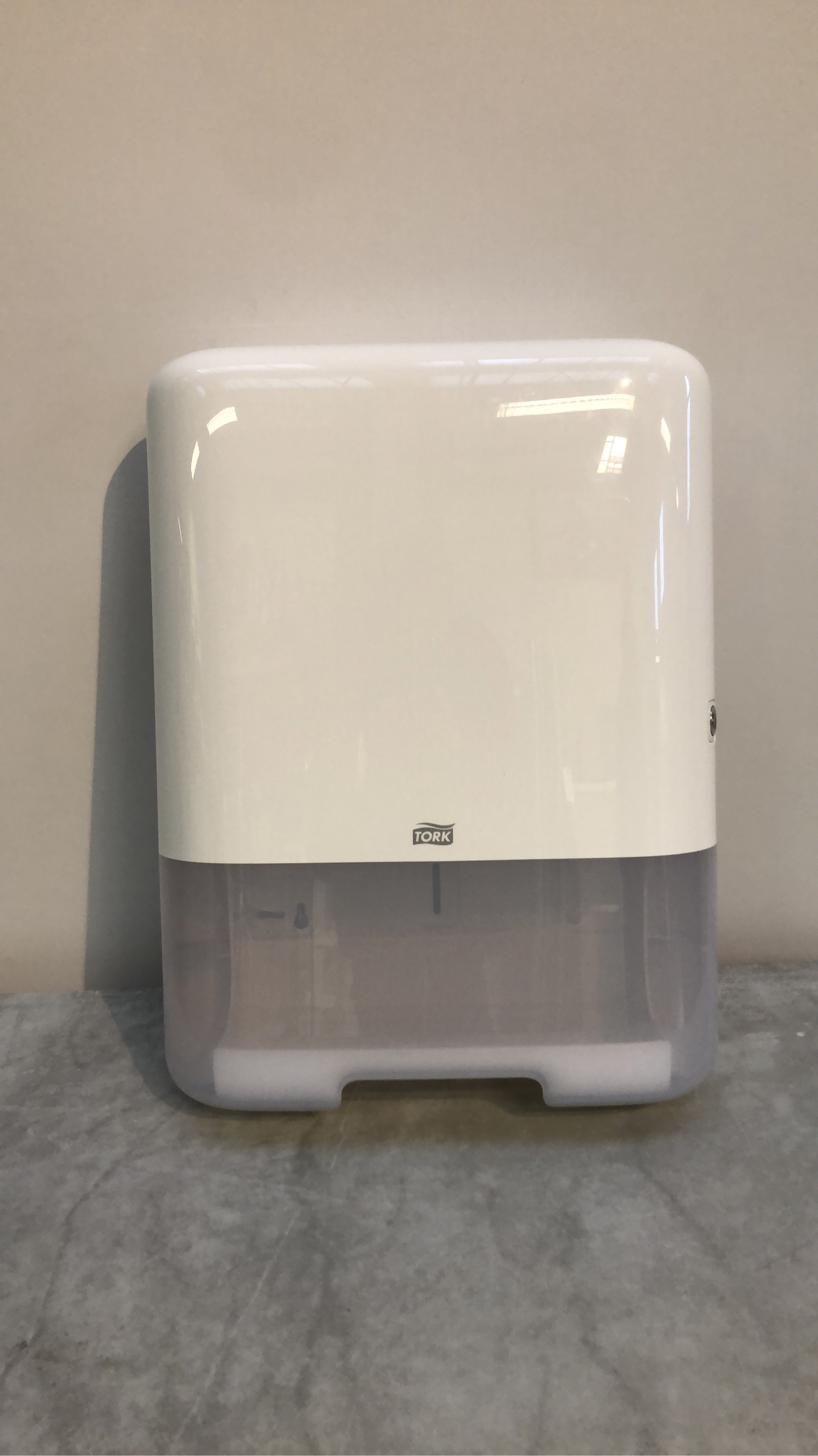 Pappersdispenser 33x44