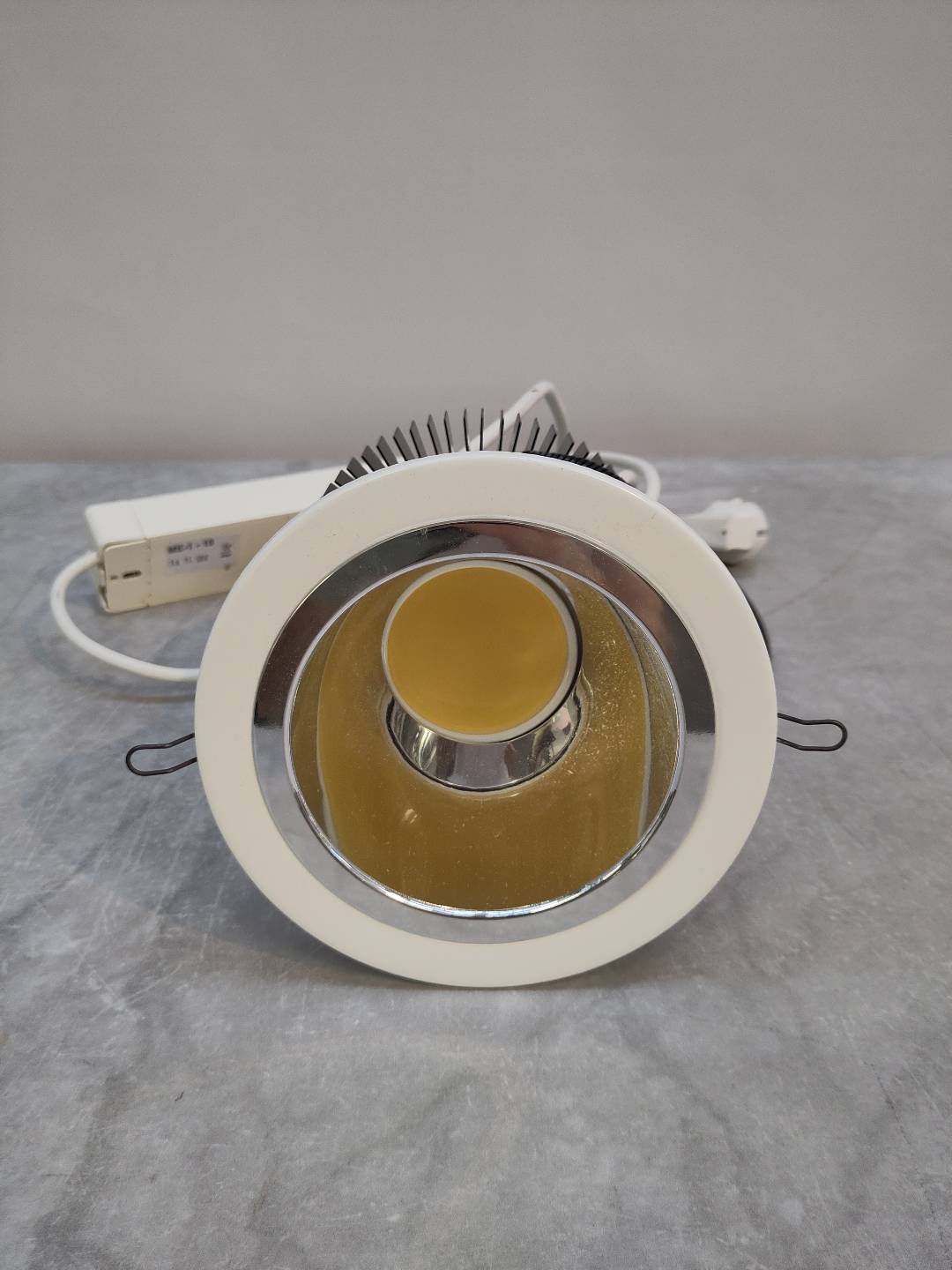 Infälld LED Ø16 cm