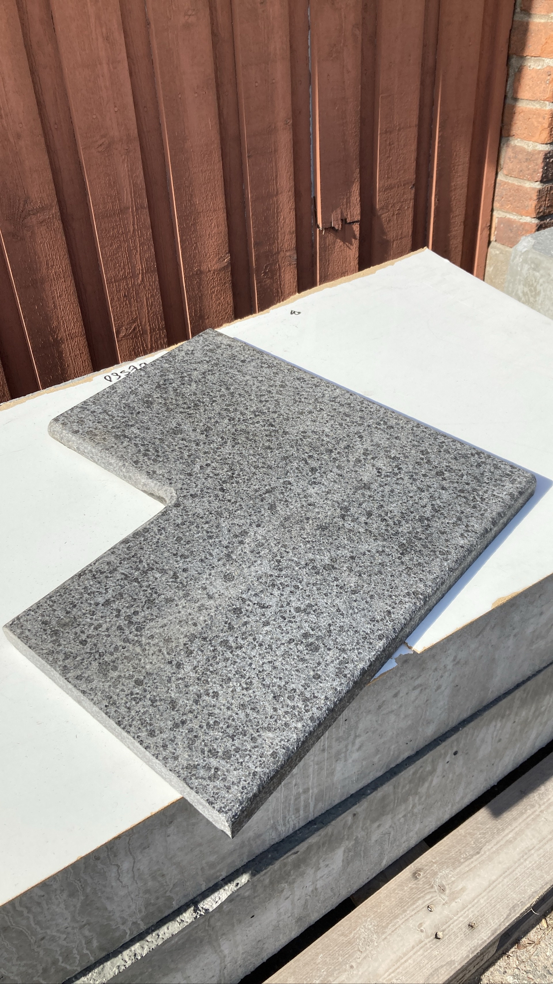 Granit/polkant hörn/marksten hörn