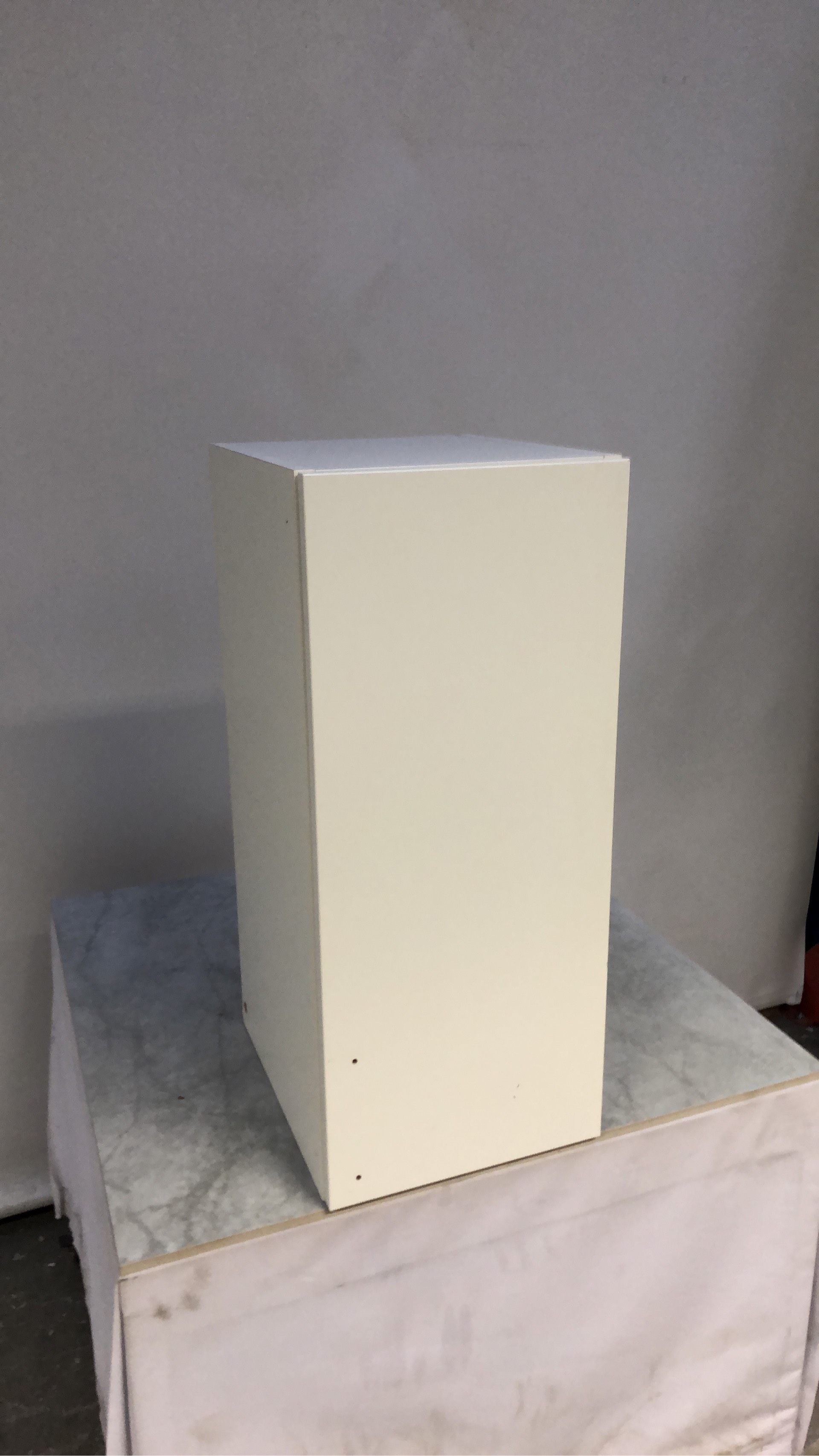 Väggskåp 30x70x34 cm